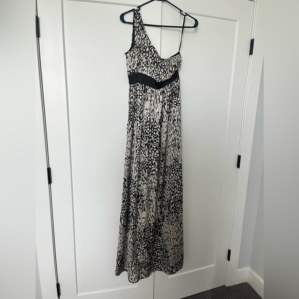 Francesca's Collection One-Shoulder Black and Cream Printed Dress